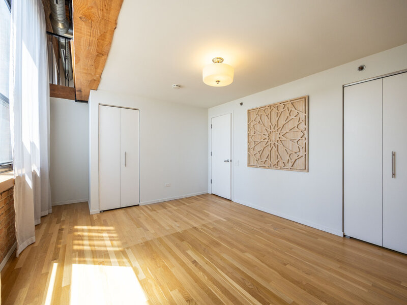 1727 S Indiana Avenue Chicago IL 60616