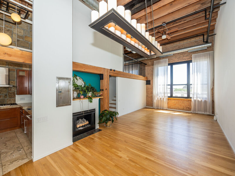 1727 S Indiana Avenue Chicago IL 60616