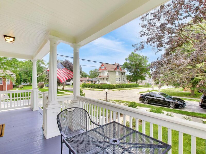 400 S 16th Street Maywood IL 60153