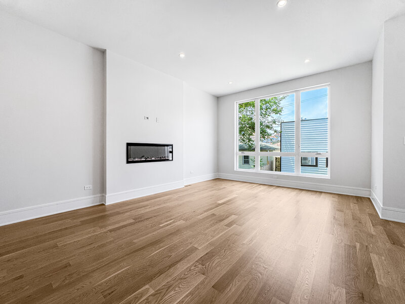 1728 N Sawyer Avenue Chicago IL 60647