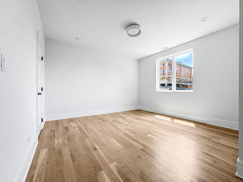 1728 N Sawyer Avenue Chicago IL 60647