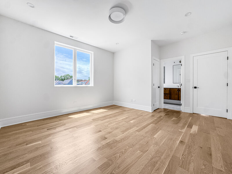 1728 N Sawyer Avenue Chicago IL 60647