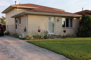 Photo of 911 E 152nd Street Phoenix IL 60426