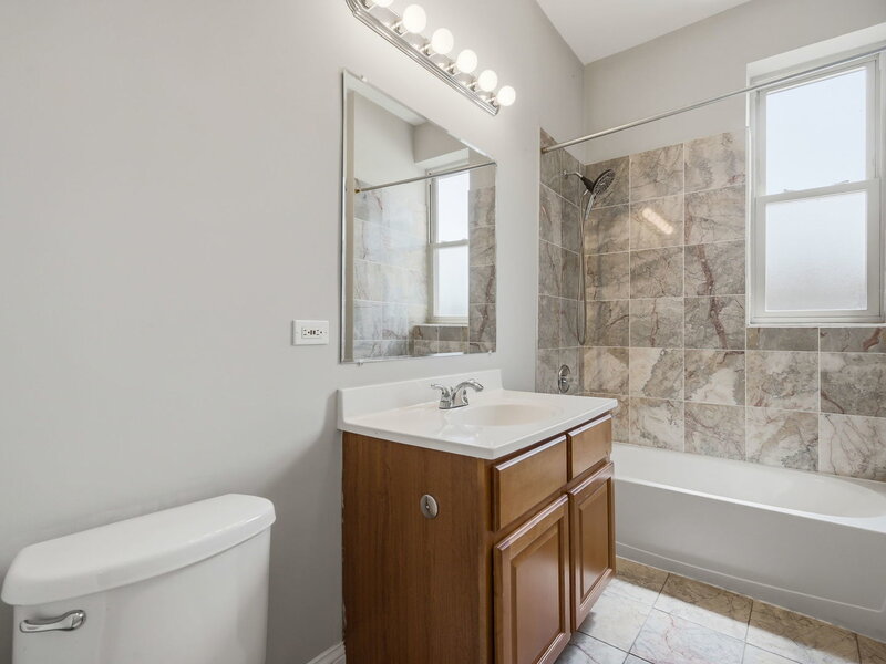 5412 S University Avenue Chicago IL 60615