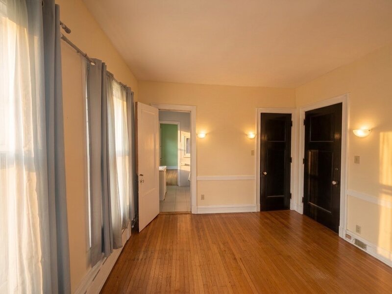 953 E Hyde Park Boulevard Chicago IL 60615