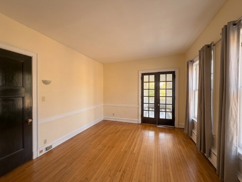 953 E Hyde Park Boulevard Chicago IL 60615