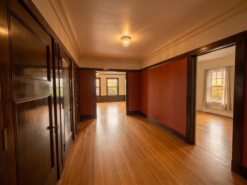 953 E Hyde Park Boulevard Chicago IL 60615