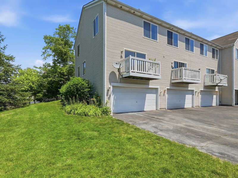 531 Meadow Lily Drive Joliet IL 60431