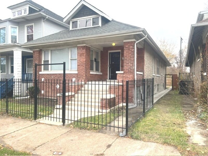11416 S King Drive Chicago IL 60628