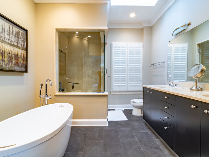 111 W Elm Street Chicago IL 60610
