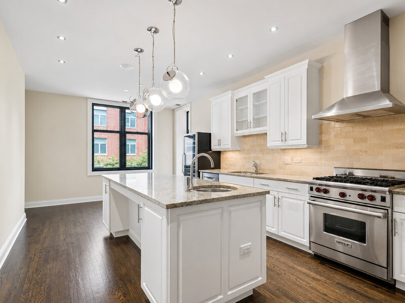 30 W Erie Street Chicago IL 60654
