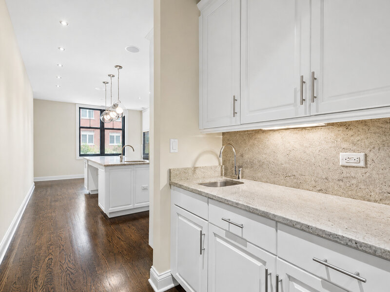 30 W Erie Street Chicago IL 60654
