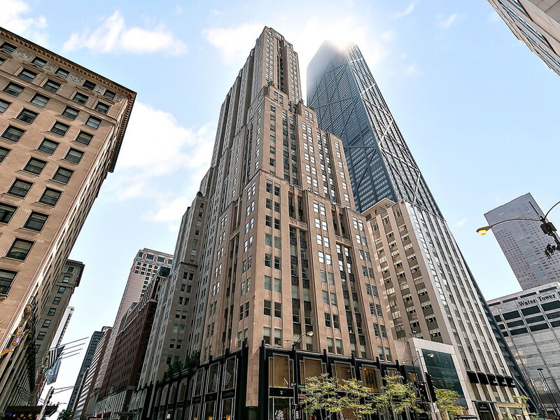 159 E Walton Place Chicago IL 60611