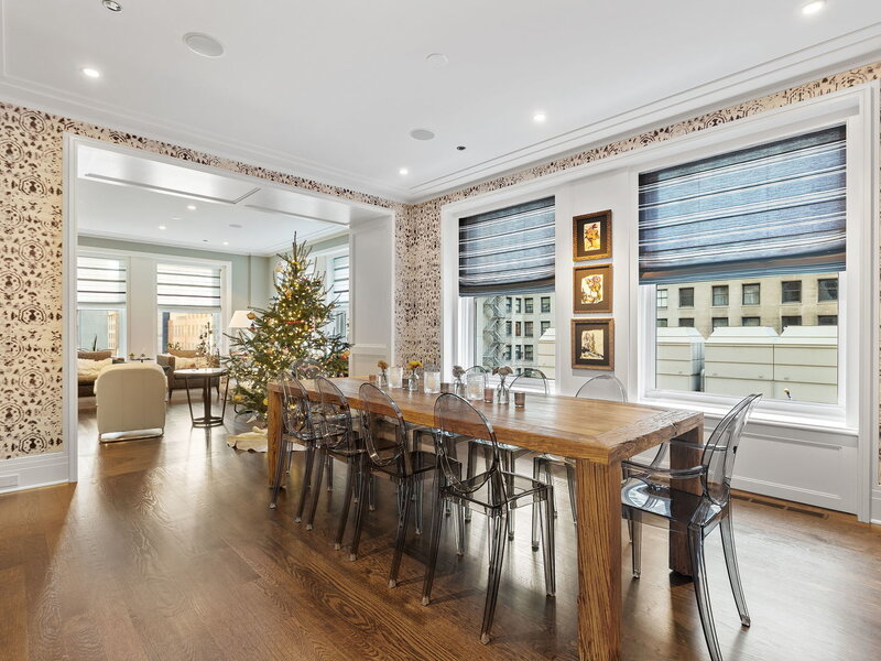 159 E Walton Place Chicago IL 60611