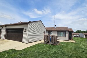 Photo of 906 Pomona Drive Champaign IL 61822 Unit 906