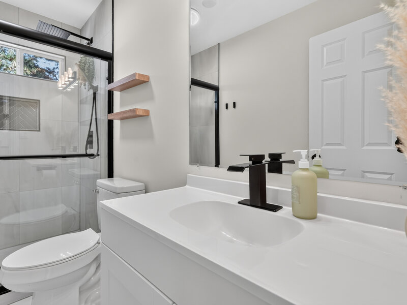 1645 Webster Lane Des Plaines IL 60018