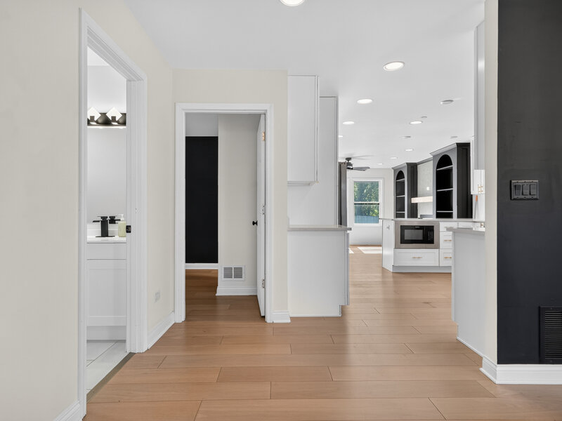 1645 Webster Lane Des Plaines IL 60018