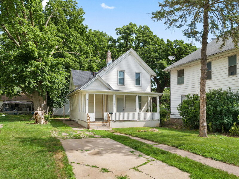 712 E 15th Street Davenport IA 52803