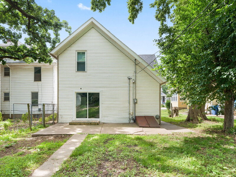 712 E 15th Street Davenport IA 52803