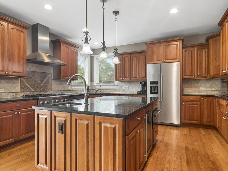 8 Rose Lane Hawthorn Woods IL 60047