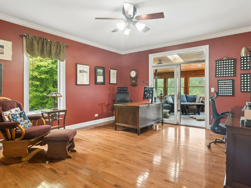 8 Rose Lane Hawthorn Woods IL 60047