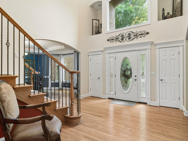 8 Rose Lane Hawthorn Woods IL 60047