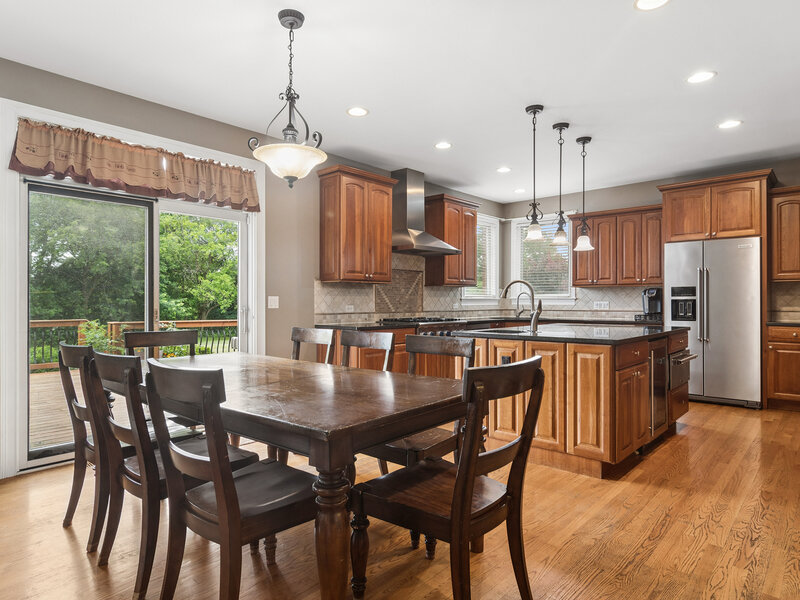 8 Rose Lane Hawthorn Woods IL 60047