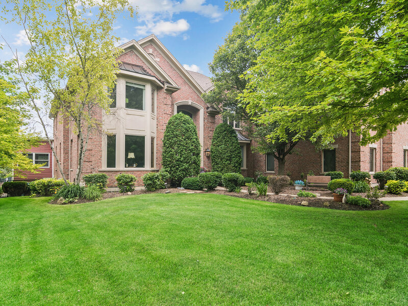 8 Rose Lane Hawthorn Woods IL 60047