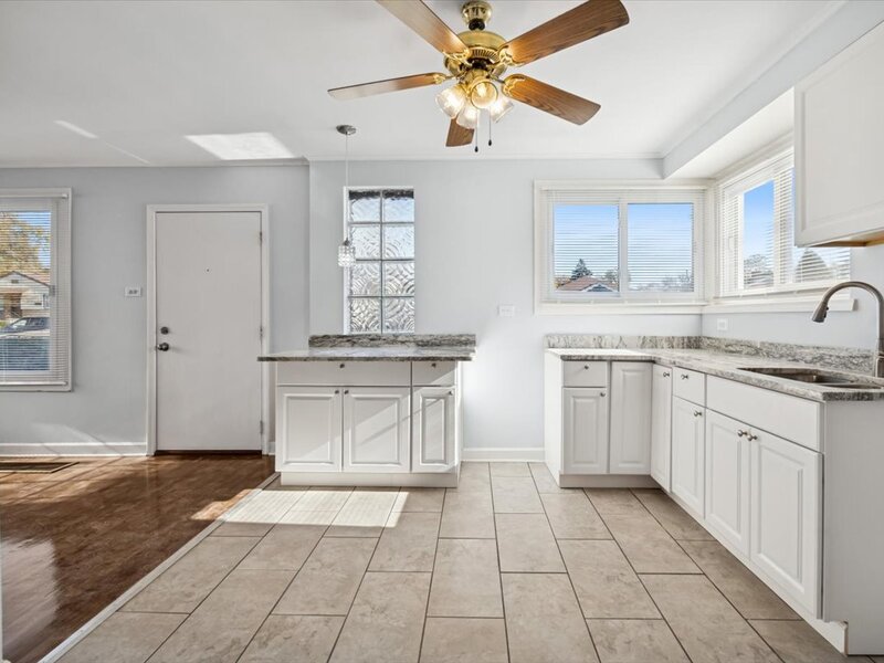 12538 S Justine Street Calumet Park IL 60827