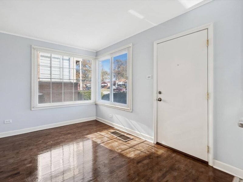 12538 S Justine Street Calumet Park IL 60827
