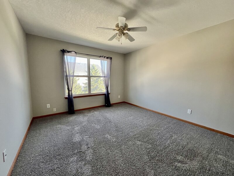 1172 Rose Drive Sycamore IL 60178
