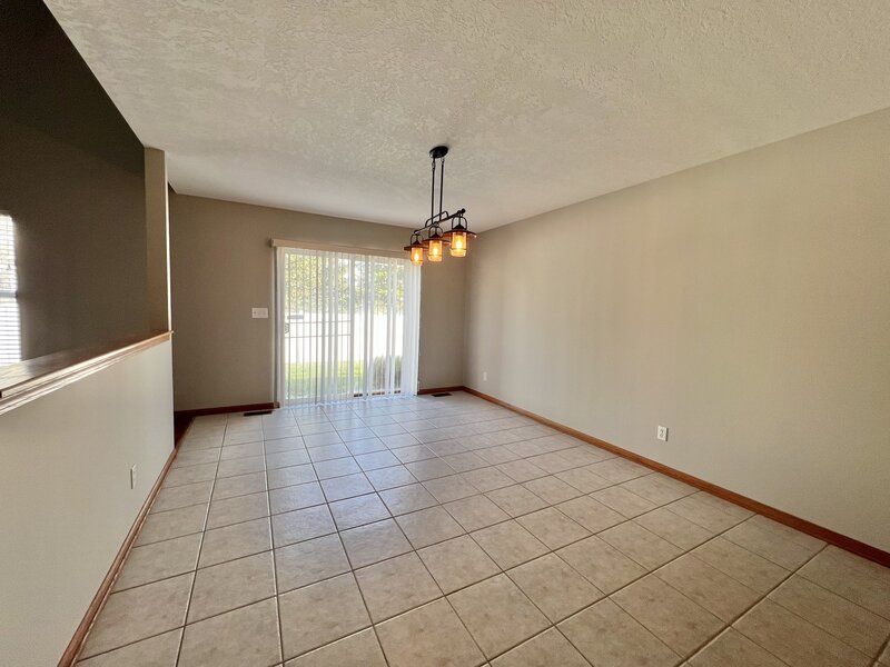 1172 Rose Drive Sycamore IL 60178