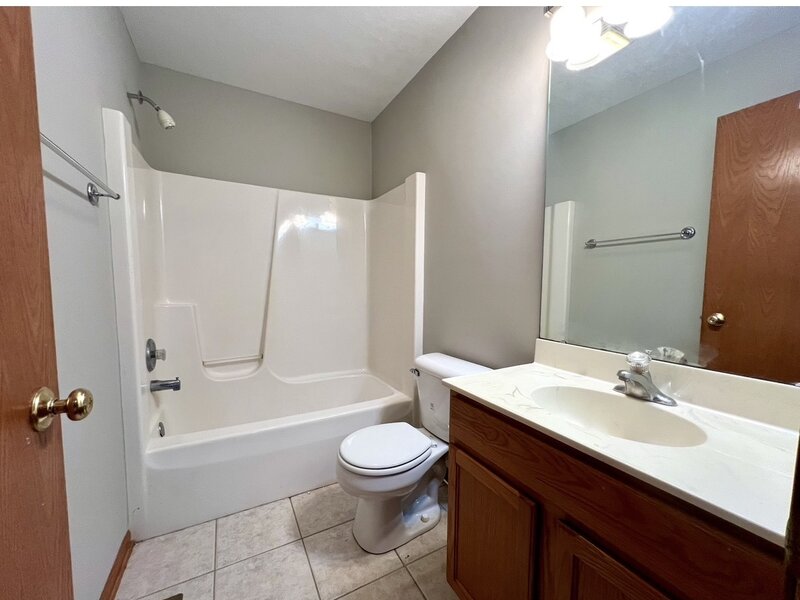 1172 Rose Drive Sycamore IL 60178