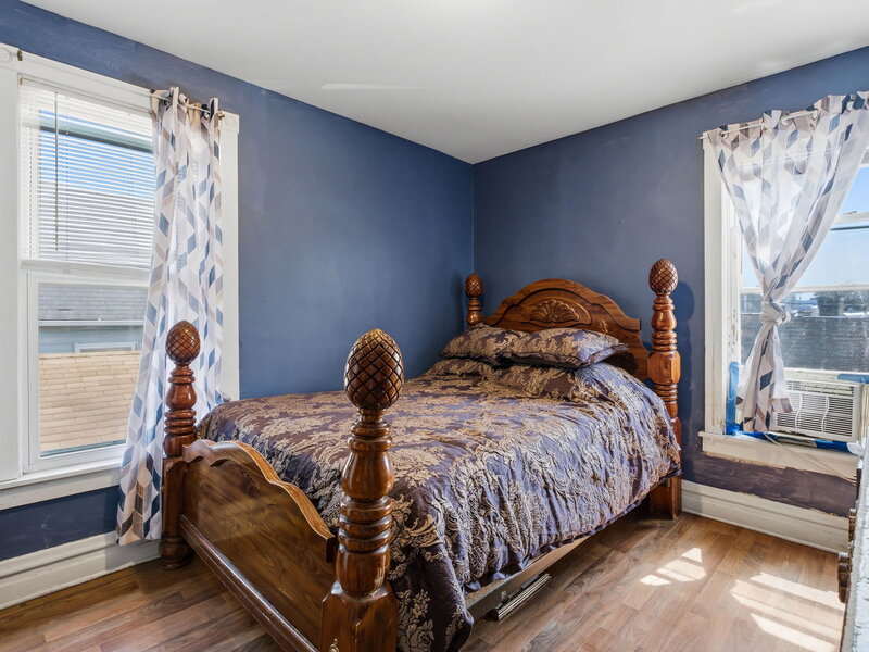 4440 N Kasson Avenue Chicago IL 60630