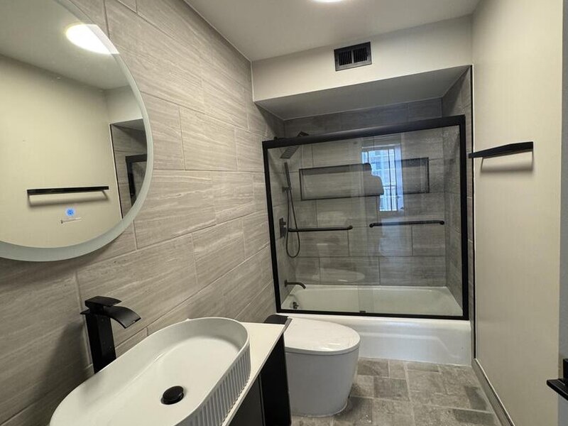 6007 N Sheridan Road Chicago IL 60660