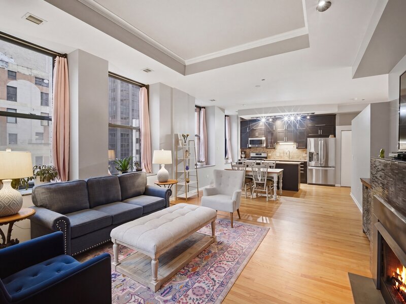 208 W Washington Street Chicago IL 60606