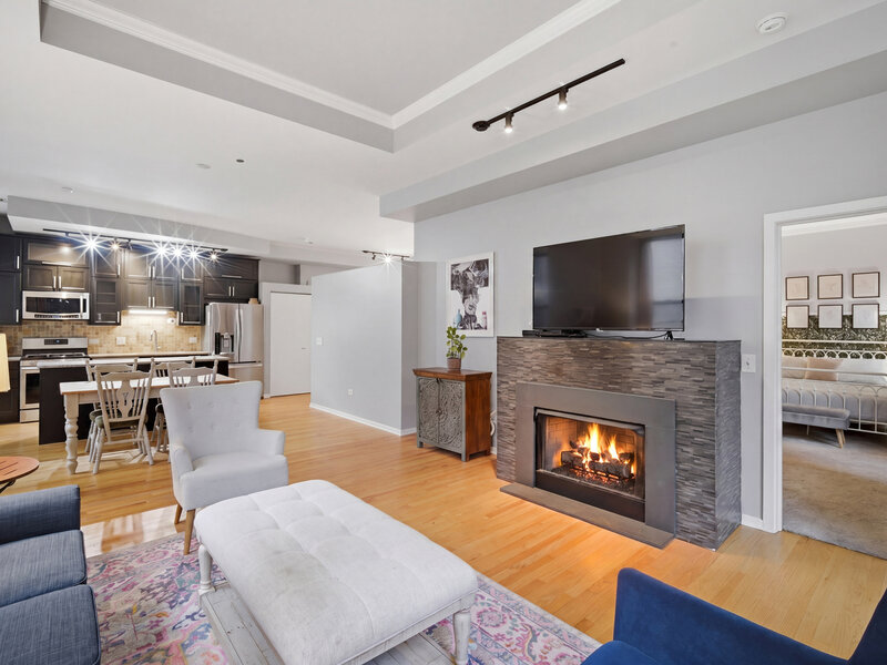 208 W Washington Street Chicago IL 60606