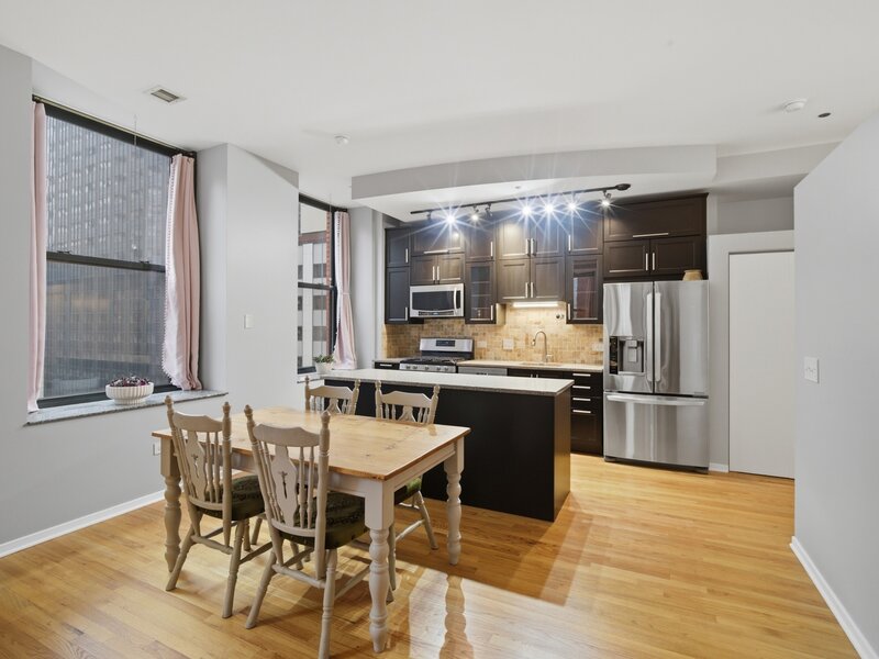 208 W Washington Street Chicago IL 60606