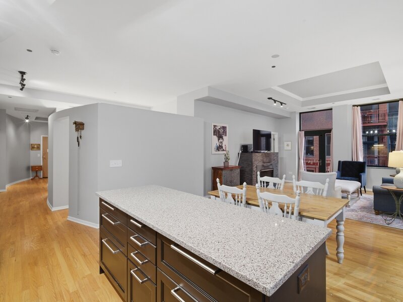 208 W Washington Street Chicago IL 60606