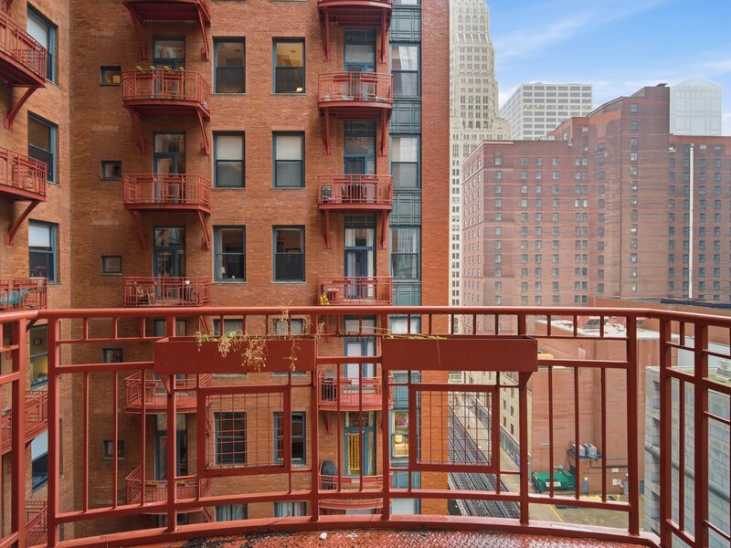 208 W Washington Street Chicago IL 60606