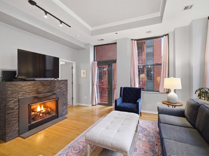 208 W Washington Street Chicago IL 60606
