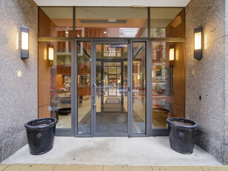 208 W Washington Street Chicago IL 60606