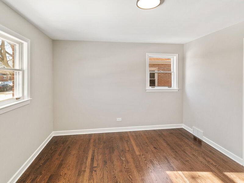752 E 164th Street South Holland IL 60473