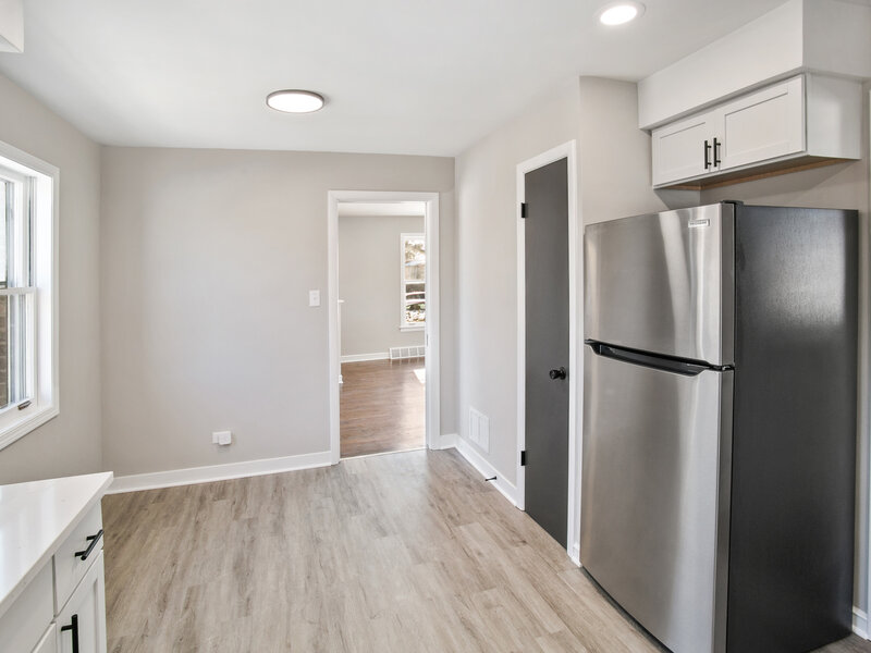 752 E 164th Street South Holland IL 60473
