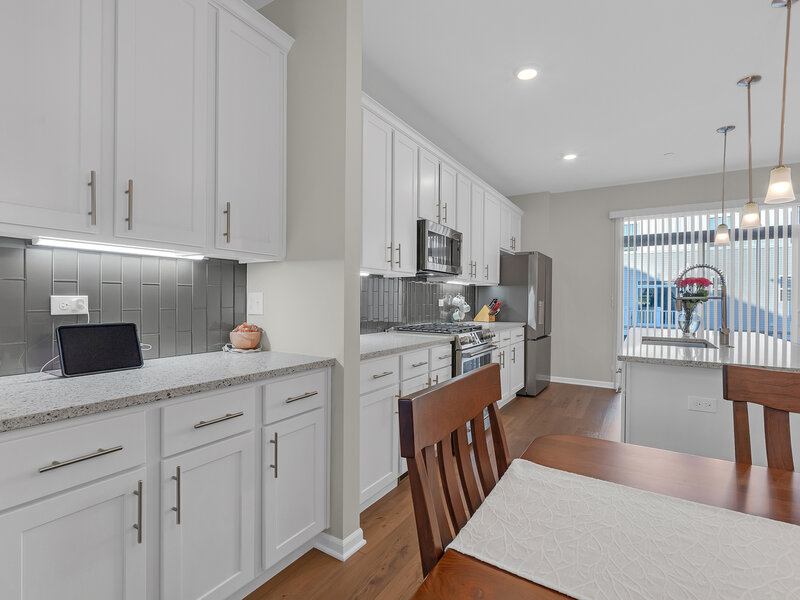 1546 Slade Way Des Plaines IL 60018