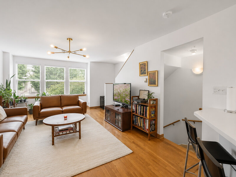 1009 E 61st Street Chicago IL 60637