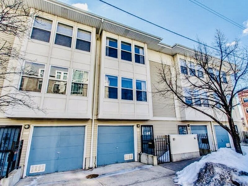 1009 E 61st Street Chicago IL 60637