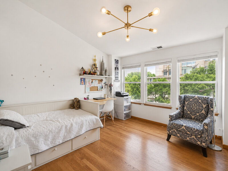 1009 E 61st Street Chicago IL 60637
