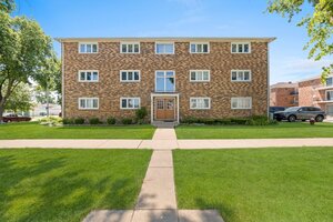 Photo of 5834 W 77th Street Burbank IL 60459 Unit 104
