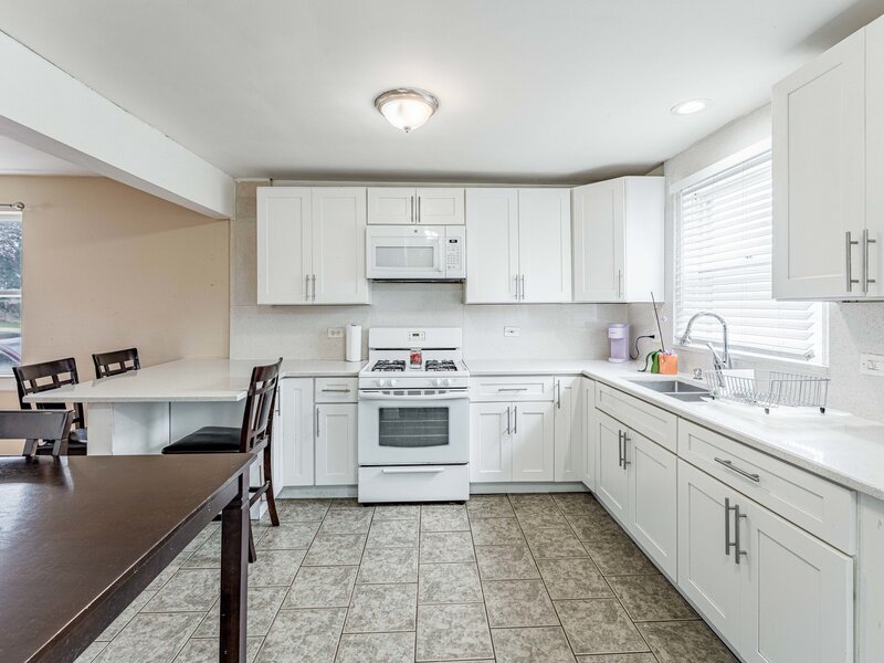 409 Englewood Avenue Hillside IL 60162